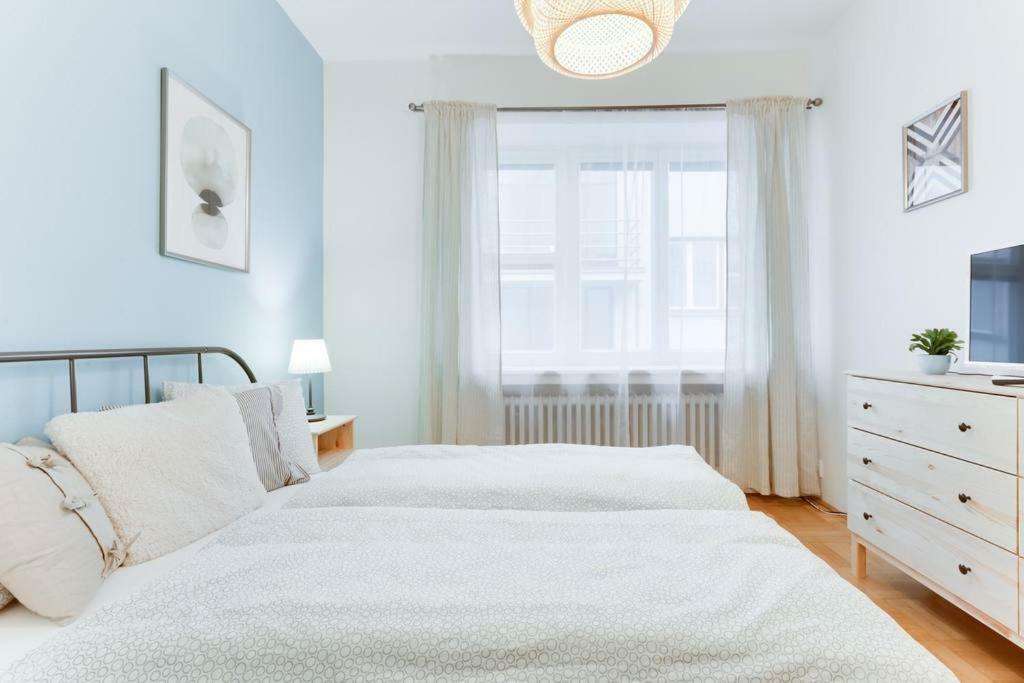 Apartment Alex Прага Екстериор снимка