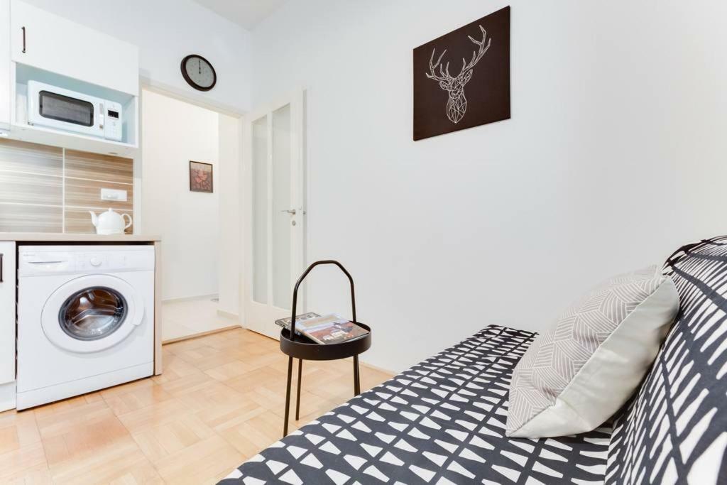 Apartment Alex Прага Екстериор снимка