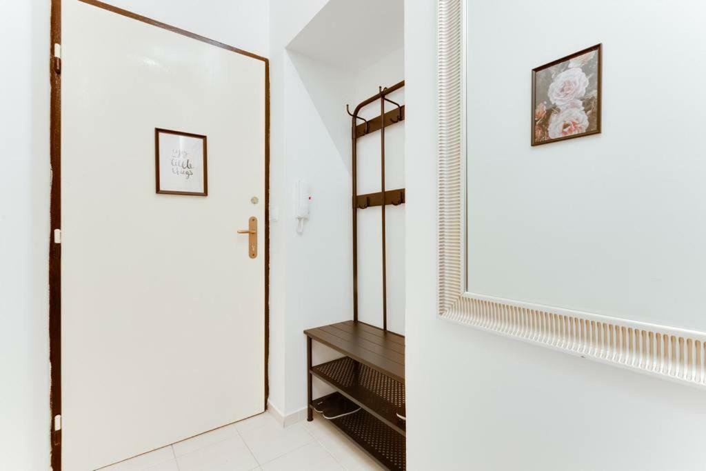 Apartment Alex Прага Екстериор снимка